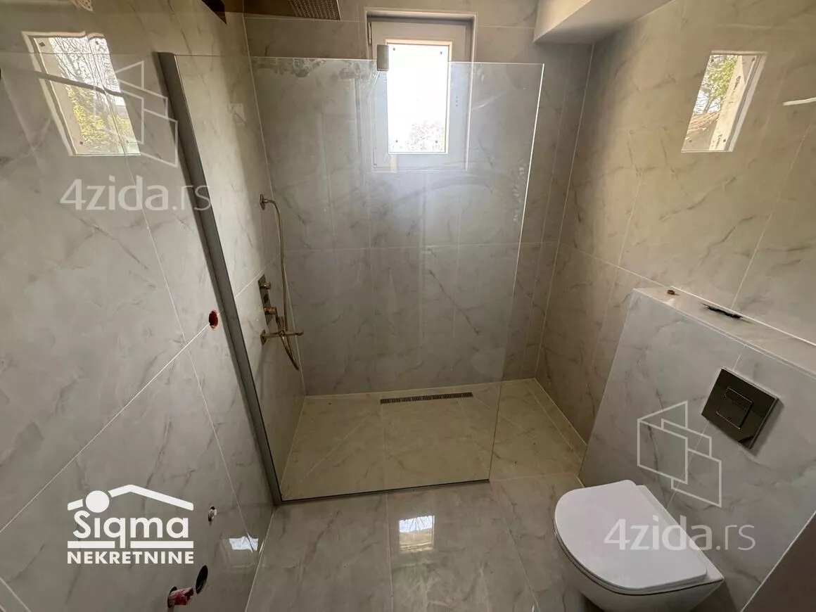 5-etažna kuća | 4zida