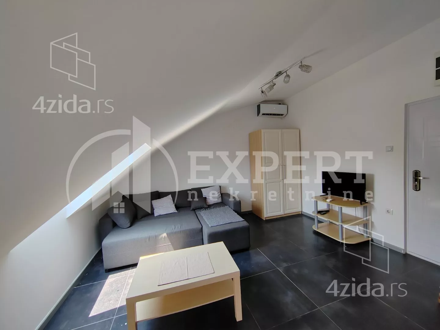 Jednosoban stan | 4zida