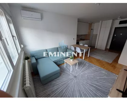 Cara Dušana | 4zida.rs