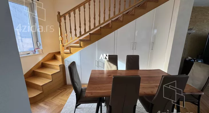 Petosoban stan | 4zida