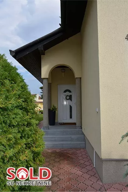 Mali Radanovac | 4zida.rs