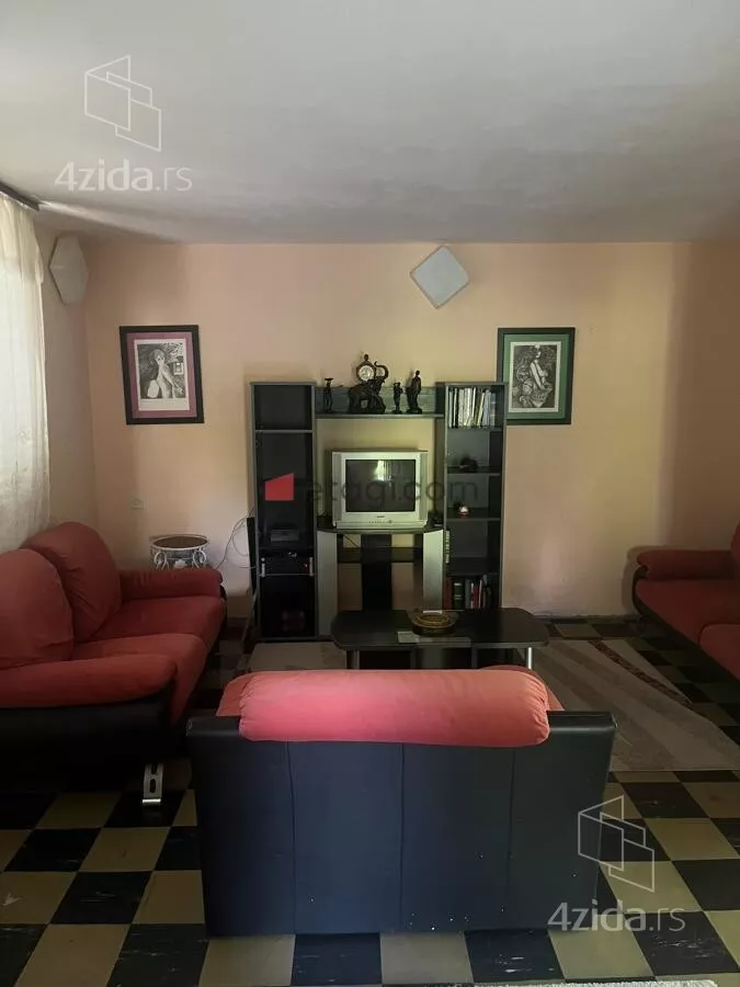 Kuća | 4zida