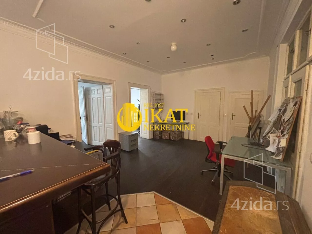 Troiposoban stan | 4zida