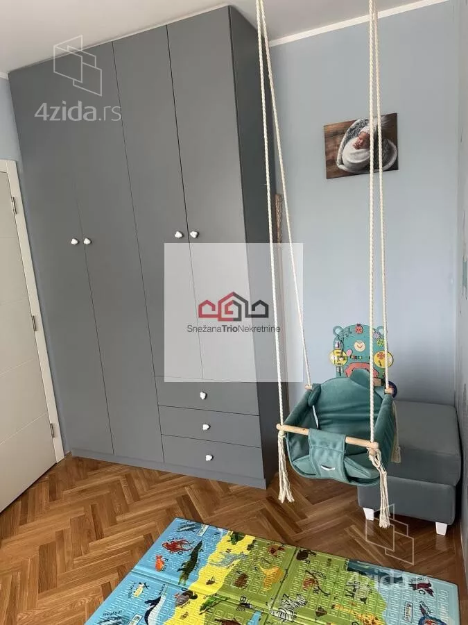 Troiposoban stan | 4zida