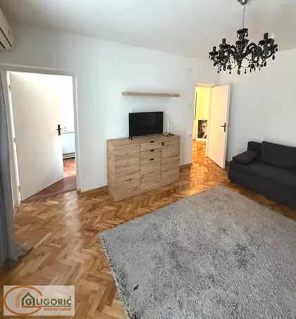 Jovana Bijelića | 4zida.rs