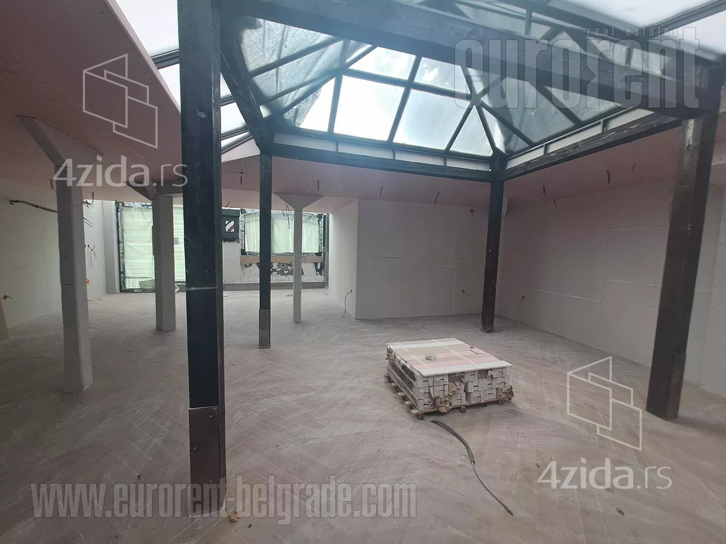 Poslovni prostor | 4zida