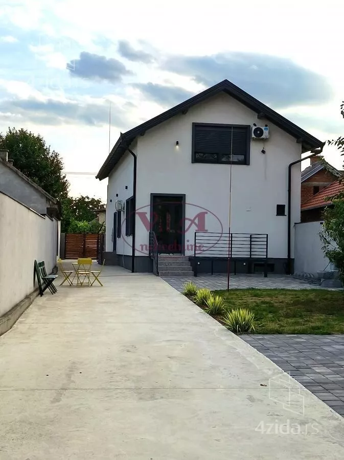 Kuća | 4zida