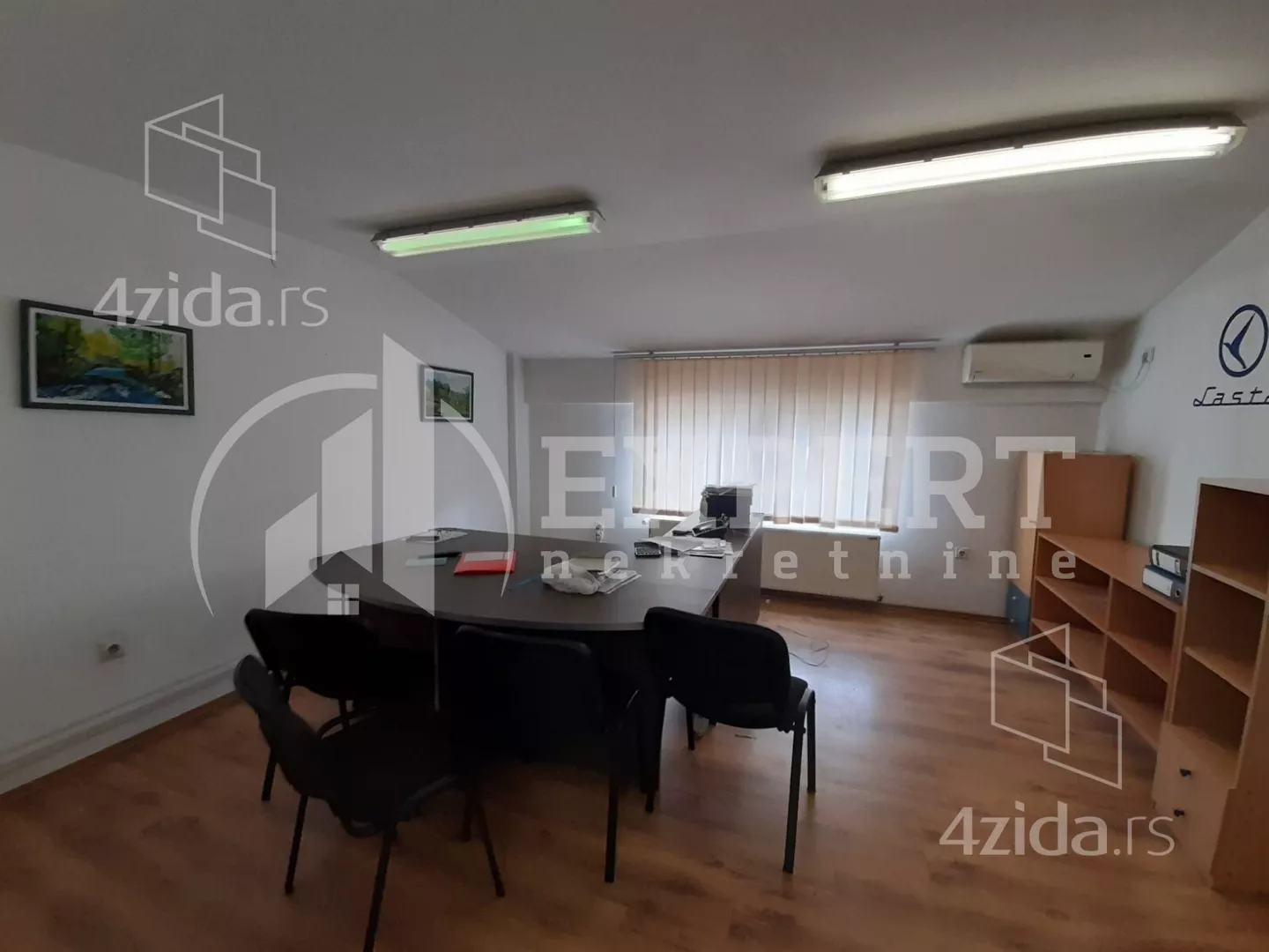 Lokal | 4zida