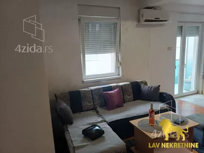 VUKA KARADŽIĆA | 4zida.rs