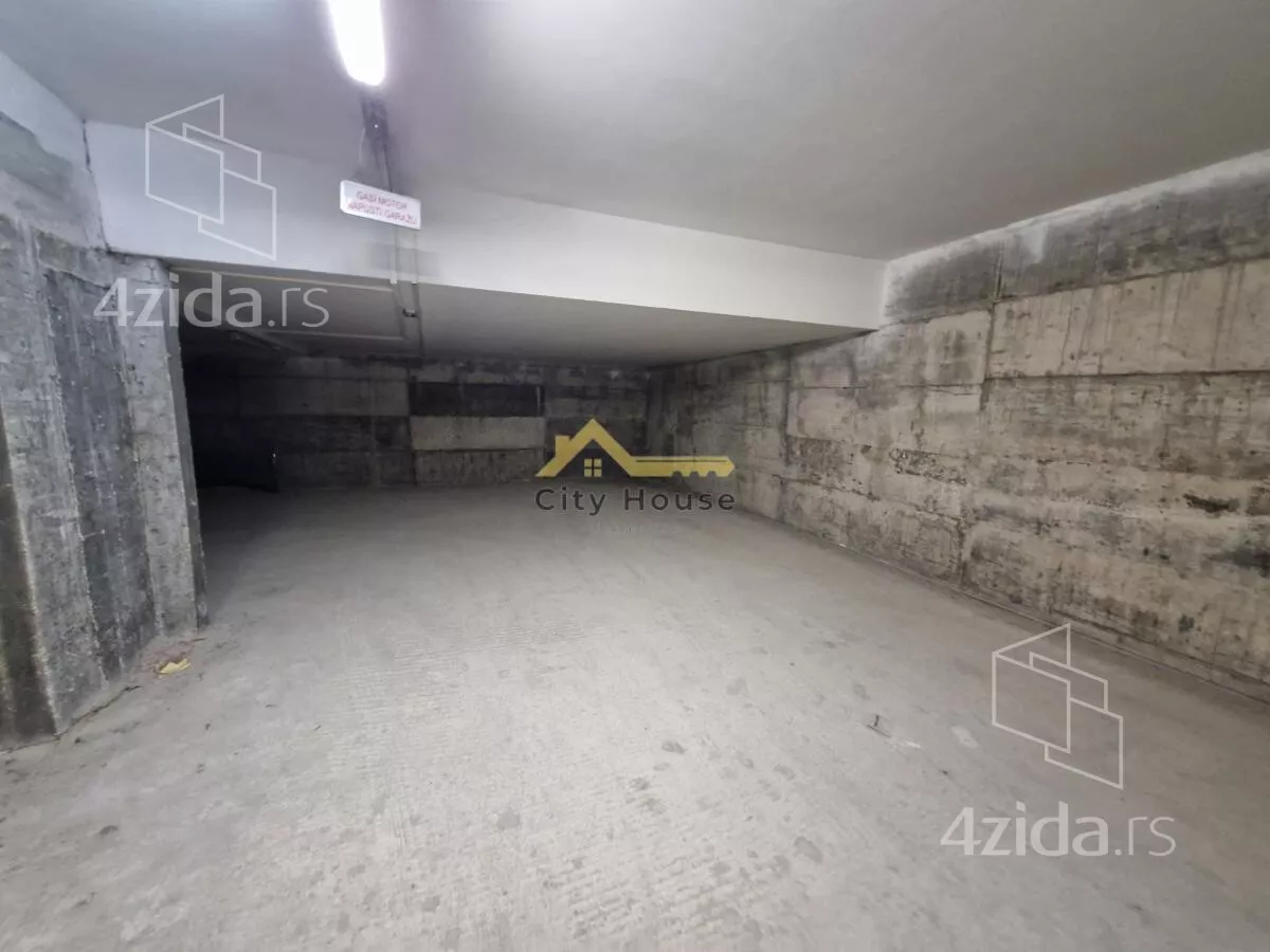 Garaža/Parking | 4zida