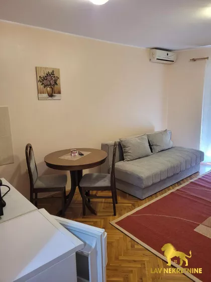 DANILA KIŠA | 4zida.rs