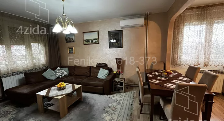 Šestosoban stan | 4zida