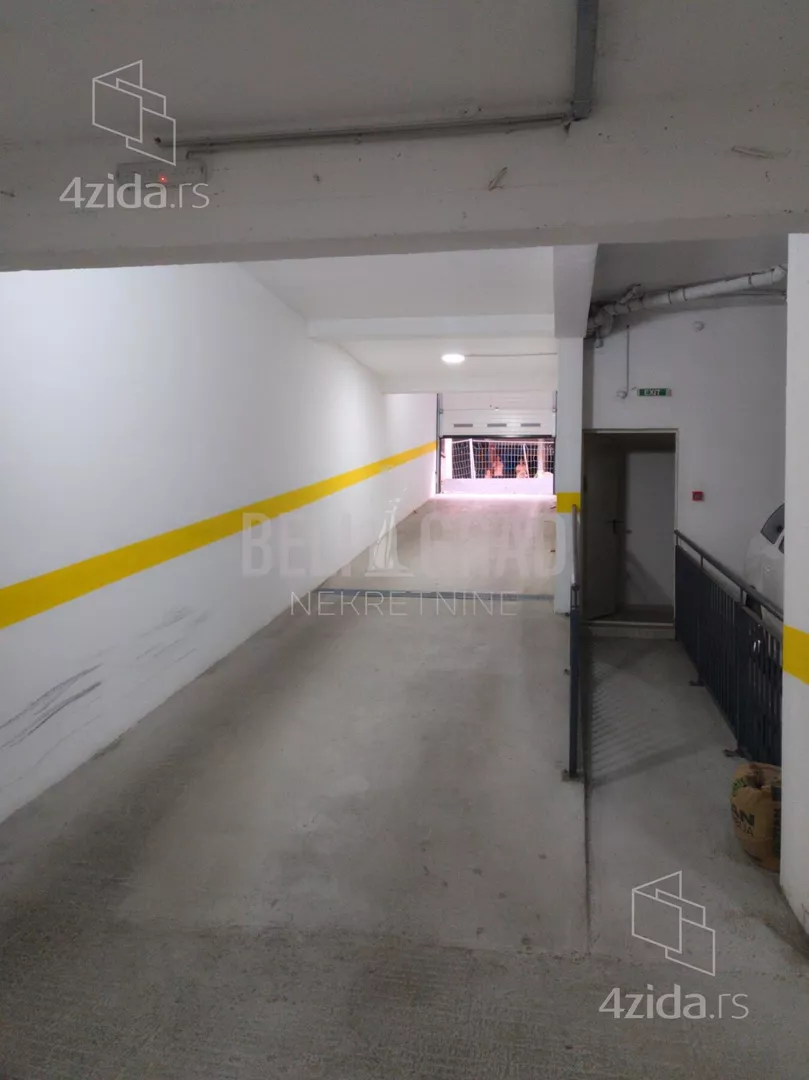 Garaža | 4zida