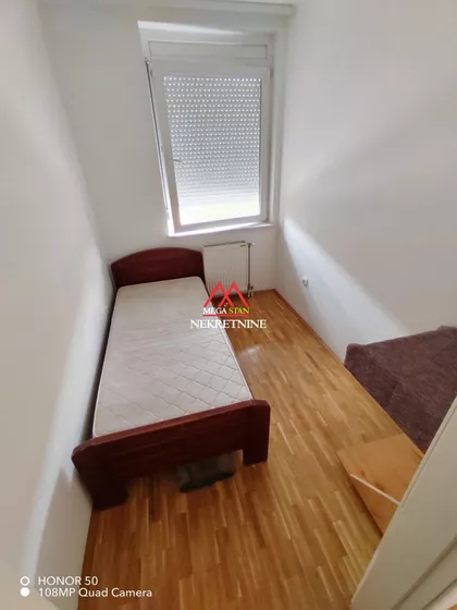 Jovana Hranilovića | 4zida.rs