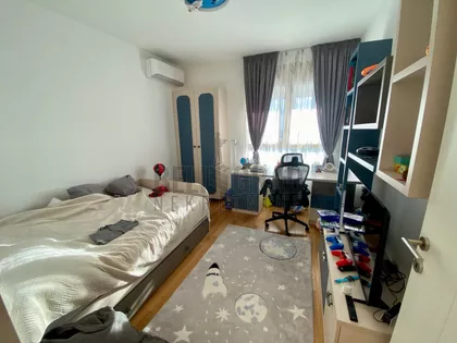 Tadije Sondermajera | 4zida.rs