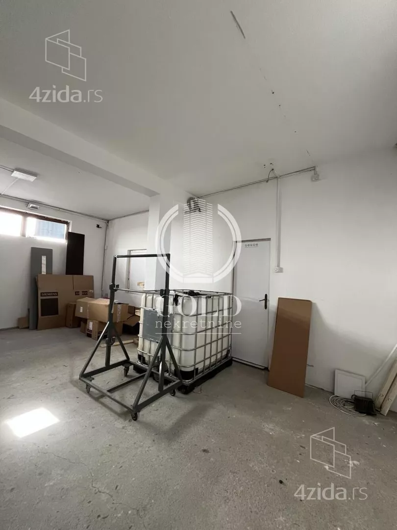 Poslovni prostor | 4zida