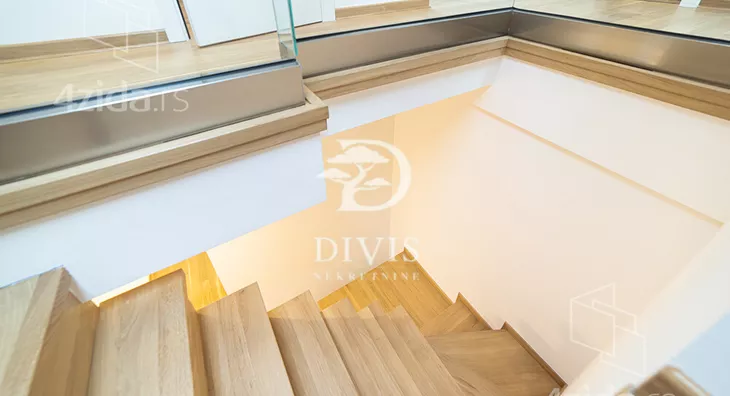 Četvoroiposoban stan | 4zida