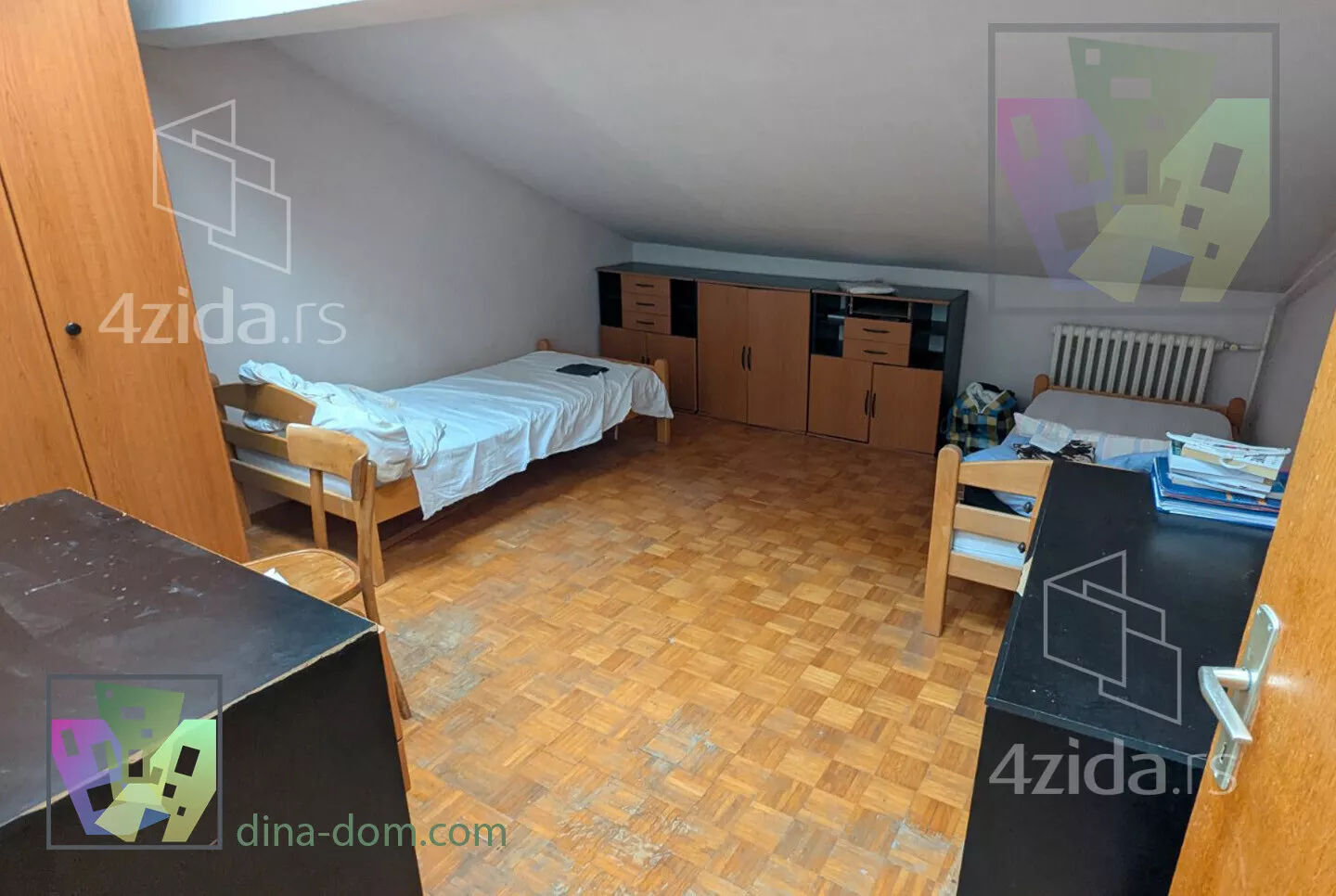 Četvoroiposoban stan | 4zida