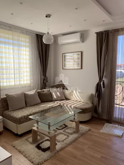 Novobeogradskih graditelja | 4zida.rs