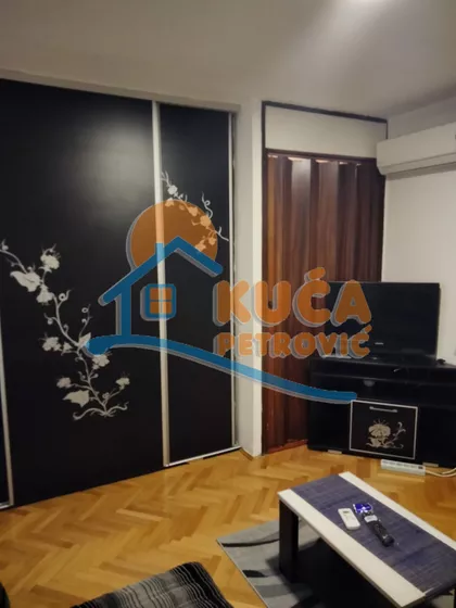 Cara Uroša | 4zida.rs