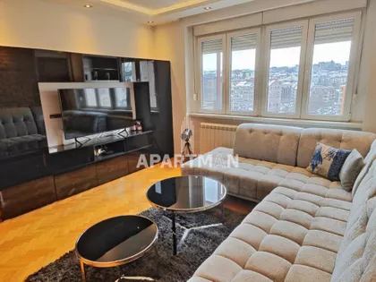 Južni Bulevar | 4zida.rs