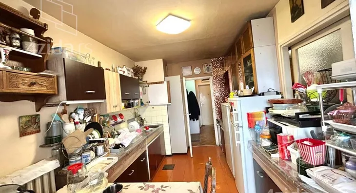 Četvoroiposoban stan | 4zida