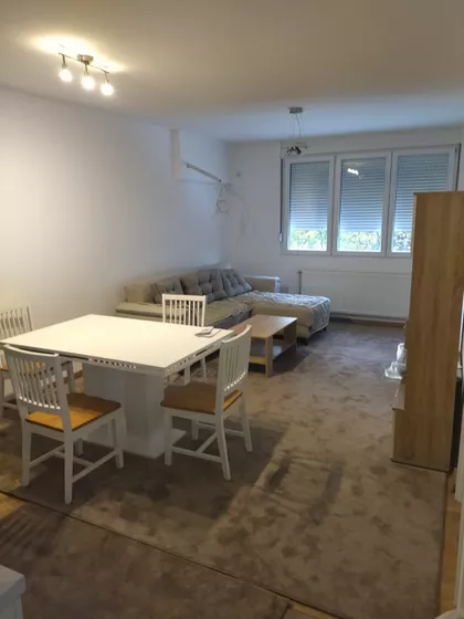 Dubrovačka 5 | 4zida.rs