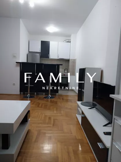 Bulevar Patrijarha Pavla (Somborski Bulevar) | 4zida.rs