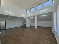 Lokal | 4zida