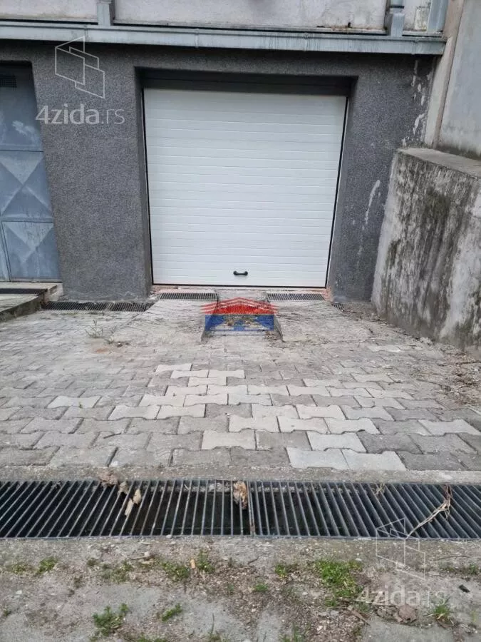 Garaža/Parking | 4zida