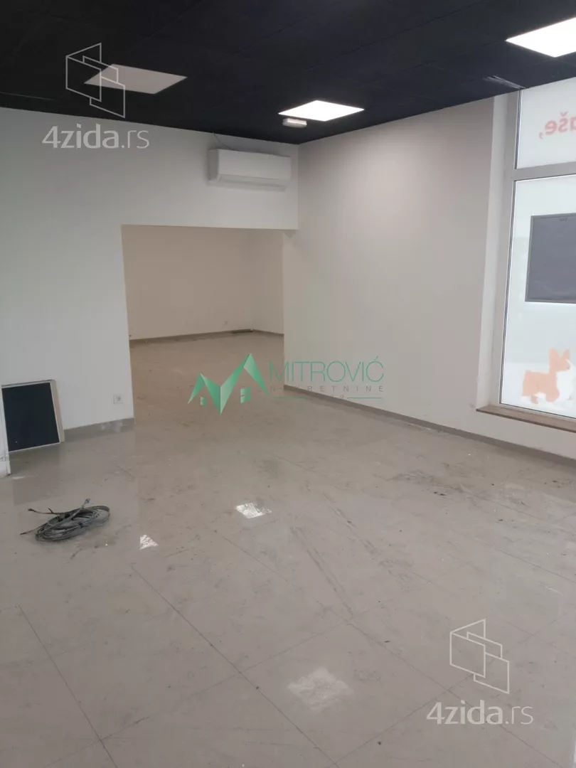 Poslovni prostor | 4zida