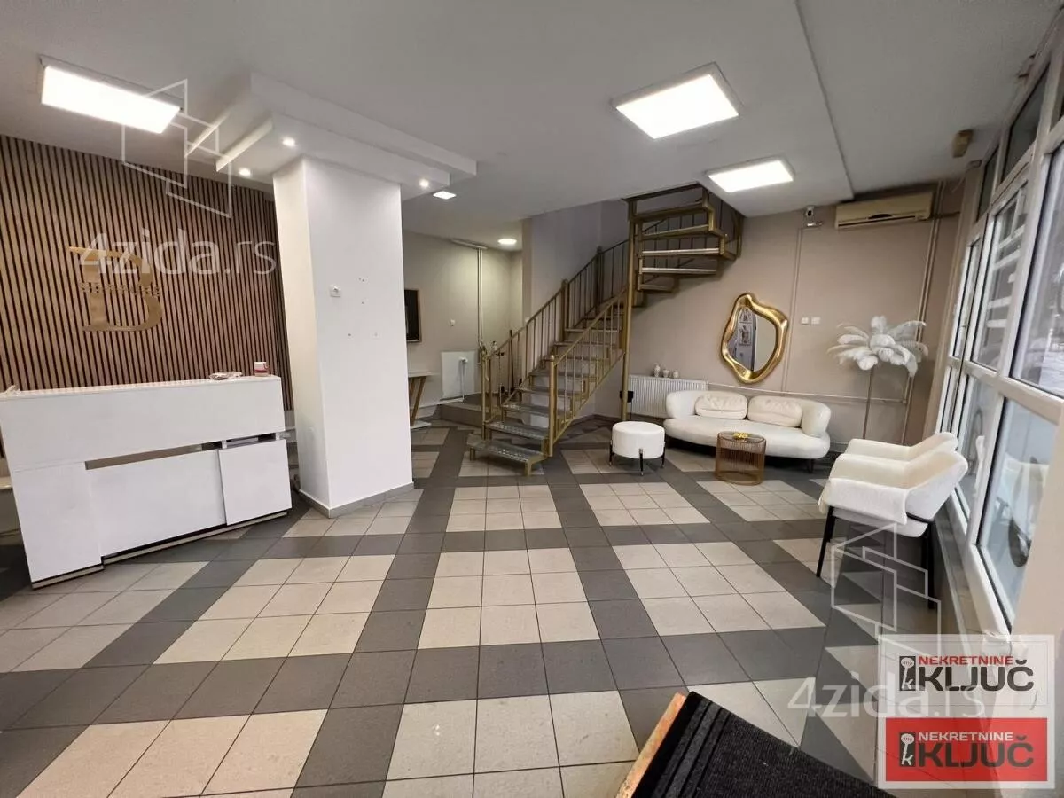 Poslovni prostor | 4zida