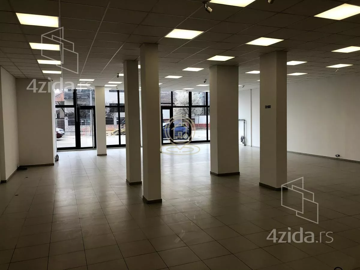 Poslovni prostor | 4zida