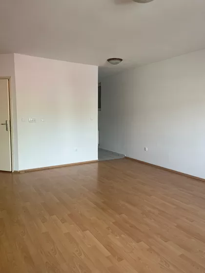 Bulevar Cara Lazara | 4zida.rs