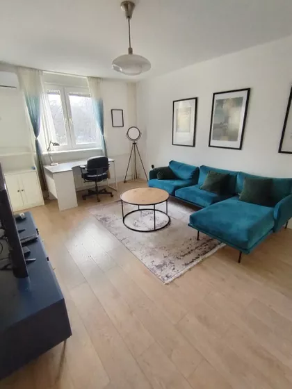 Pariske Komune | 4zida.rs