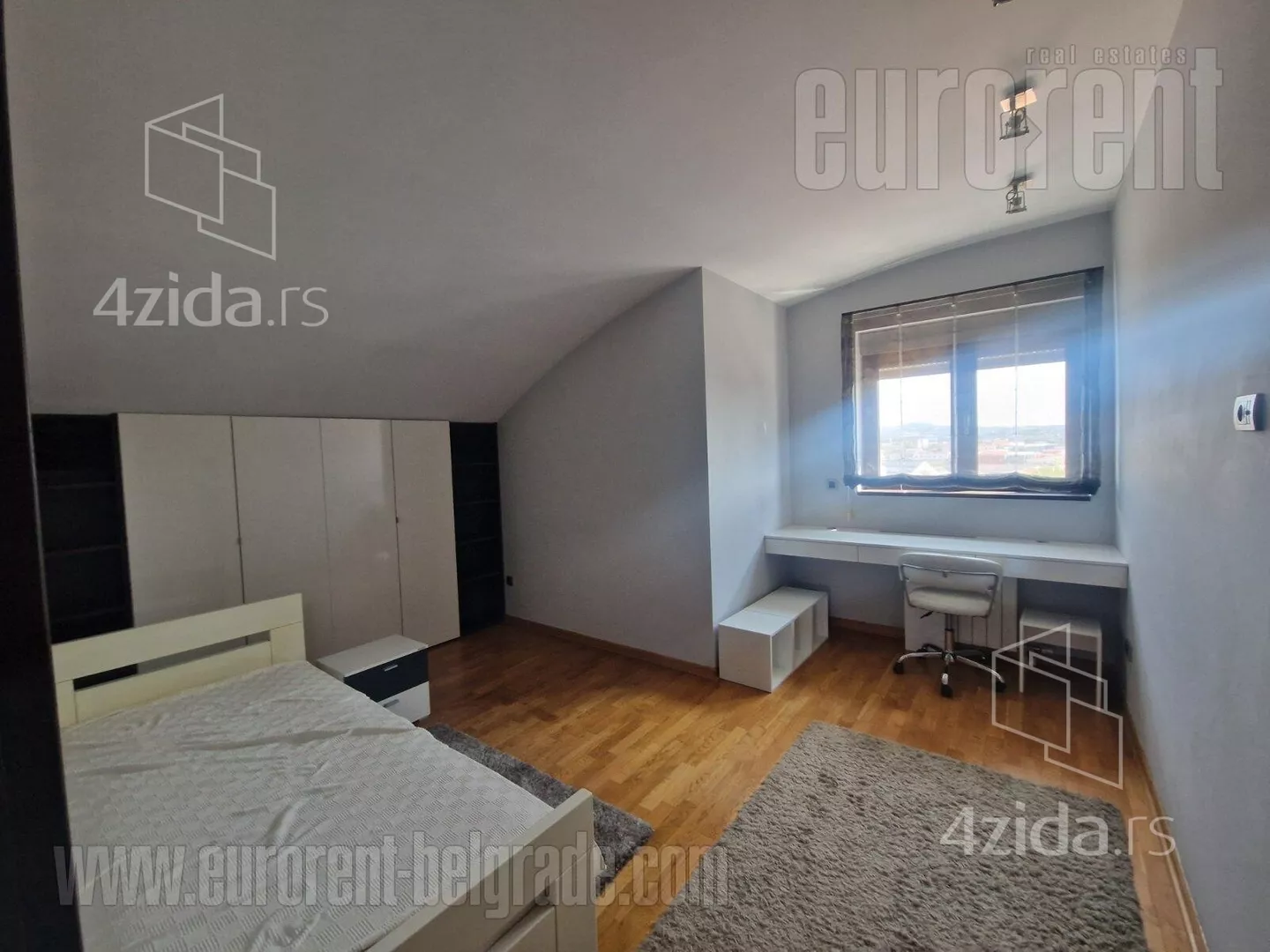 Petosoban stan | 4zida