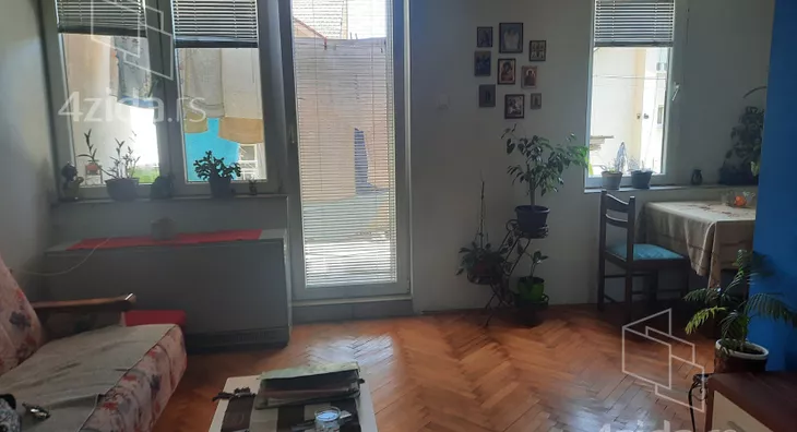 4-etažna kuća | 4zida