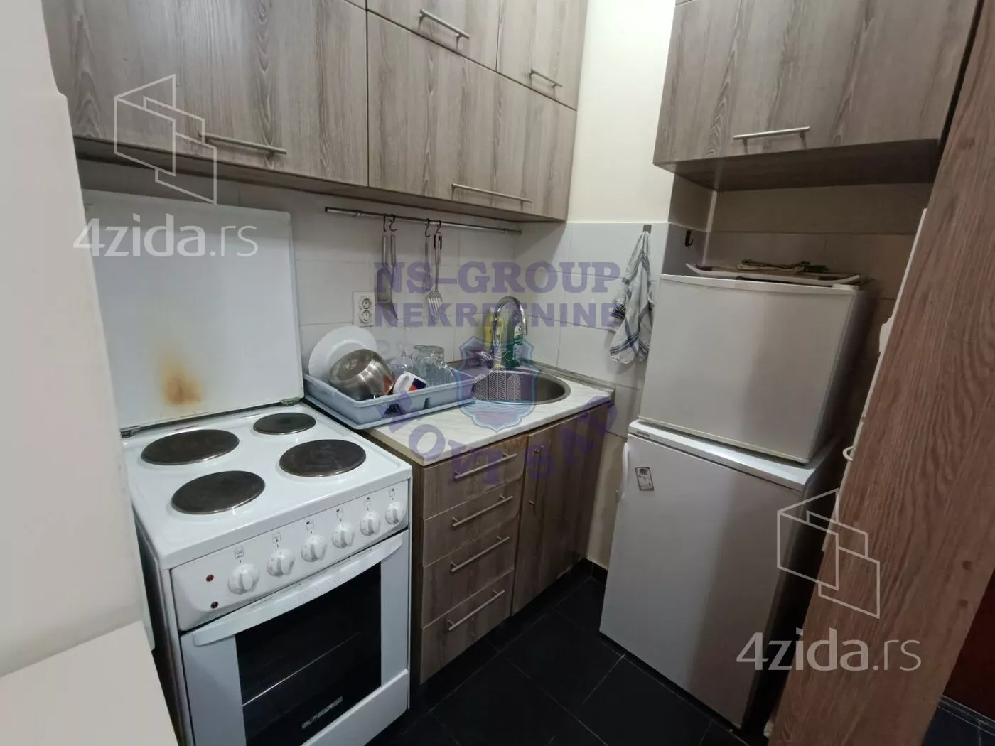 Jednoiposoban stan | 4zida