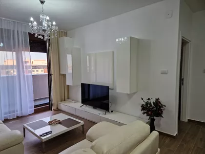 Braće Jovanovića 45V | 4zida.rs