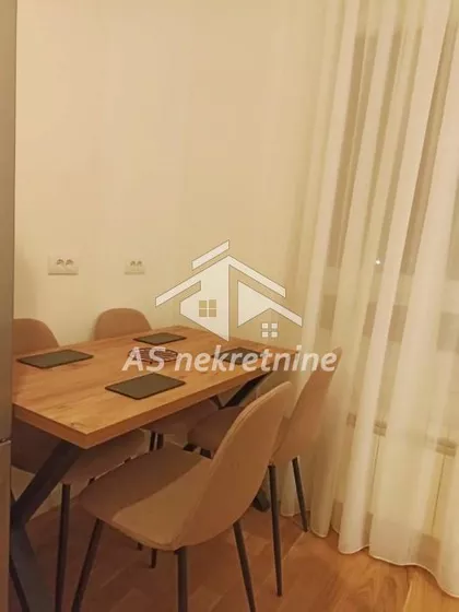 Autokomanda | 4zida.rs