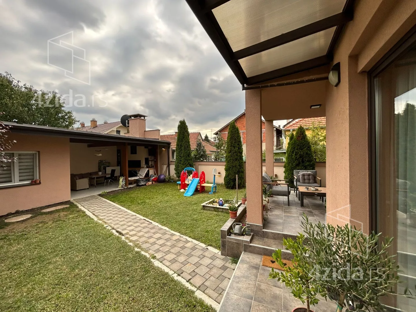 2-etažna kuća | 4zida