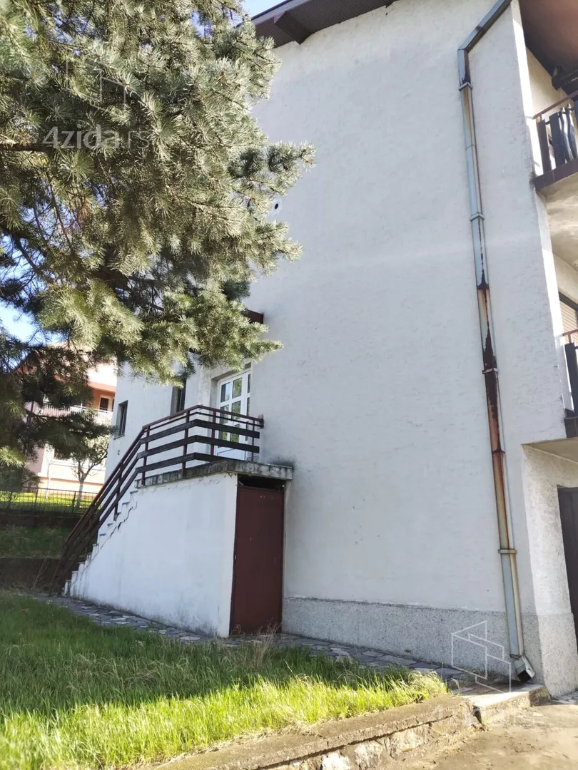 3-etažna kuća | 4zida