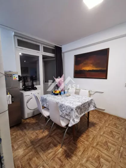 Bulevar Cara Lazara | 4zida.rs