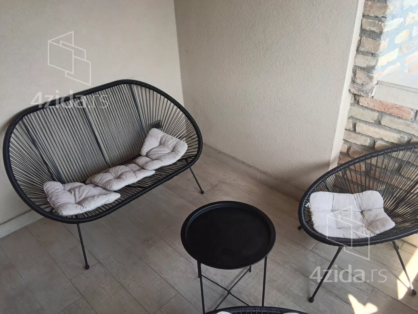 Troiposoban stan | 4zida