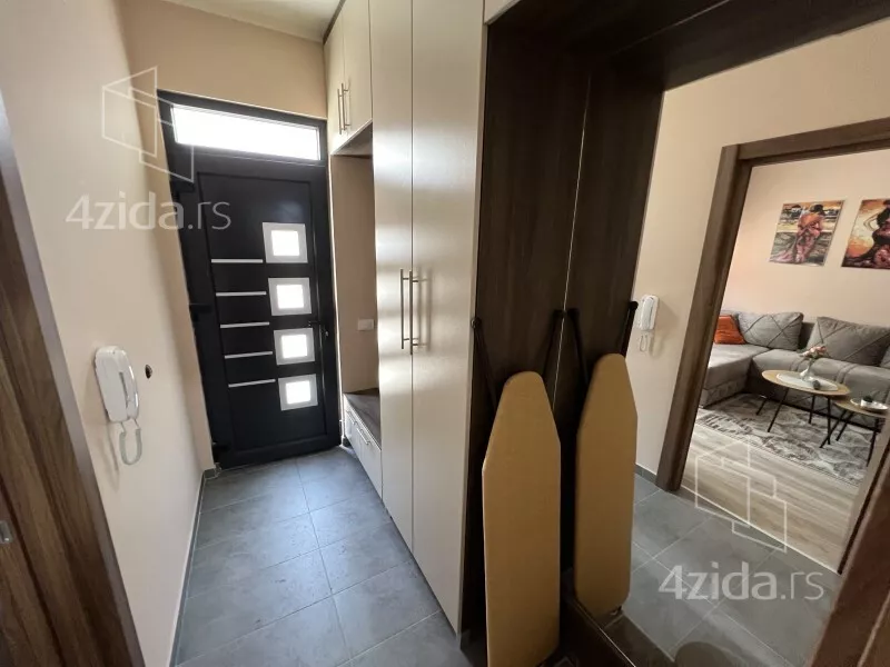 Garsonjera | 4zida