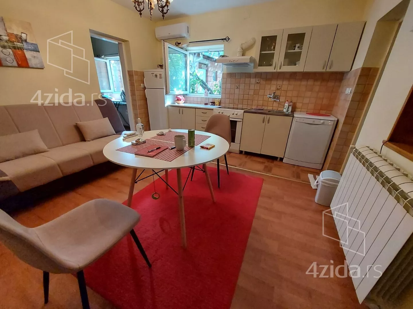 Jednoiposoban stan | 4zida