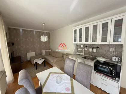 Zmaj Jovina | 4zida.rs