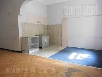 HILANDARSKA OKOLINA | 4zida.rs