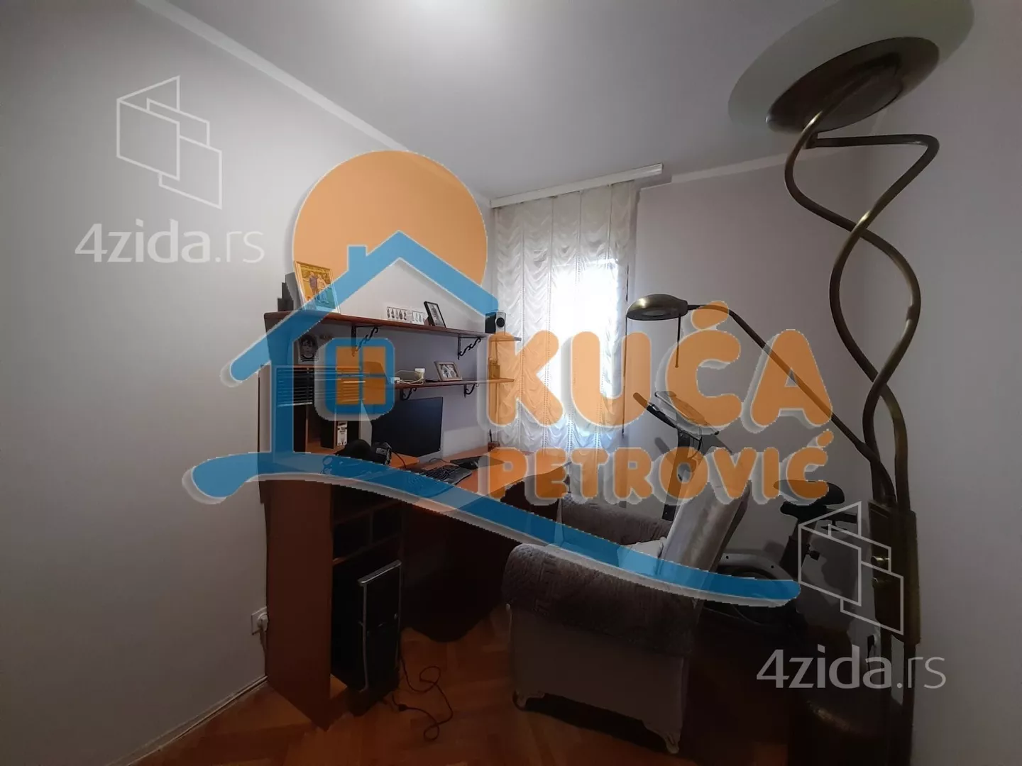 Troiposoban stan | 4zida