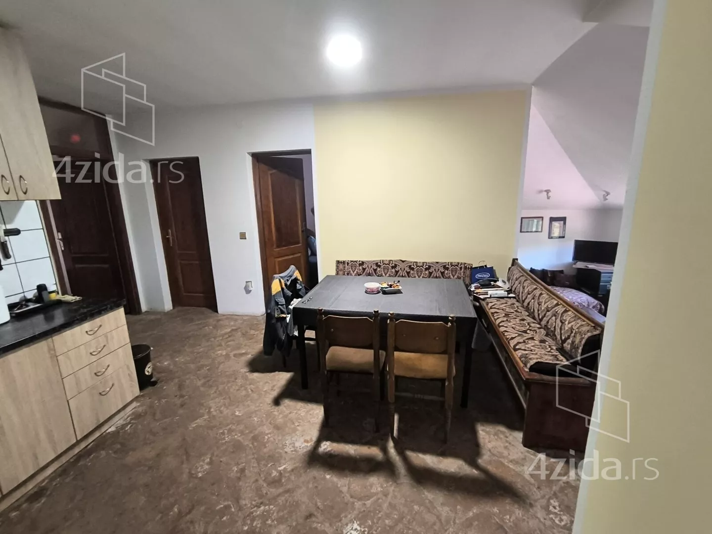 4-etažna kuća | 4zida